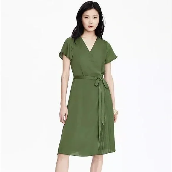 Banana Republic Dresses Banana Republic Pleated Wrap Dress